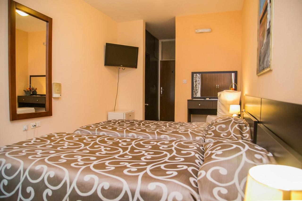 Hotel "Sidro" Бар Экстерьер фото
